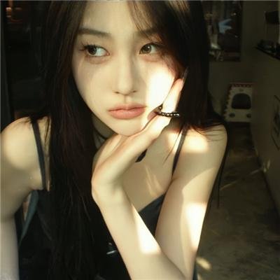 艳谍飘香